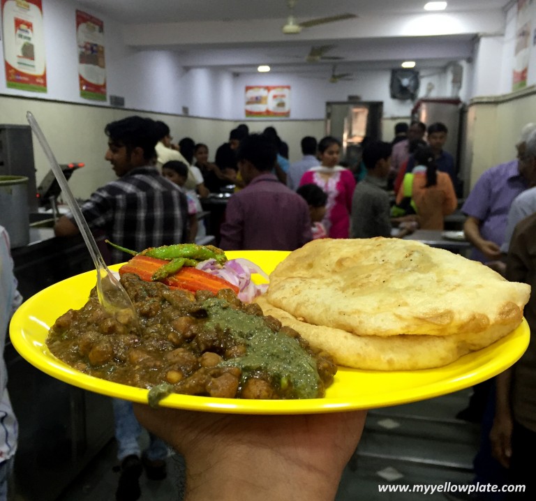 10 Legendary Places To Eat Best Chole Bhature in Delhi - My Yellow Plate